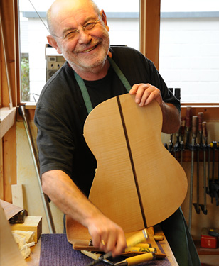 Konzertgitarrenbau Werkstatt